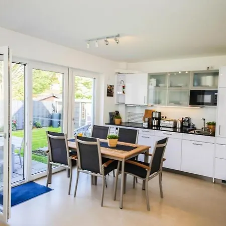 Апартаменты Strandhaus Moewenberg App. 77 *